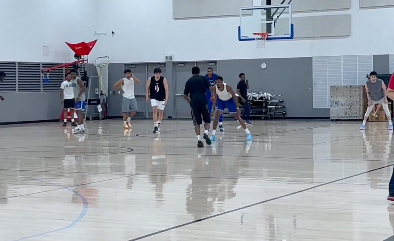 76人助教在洛杉矶组织了训练赛，杨瀚森和郭昊文参与其中